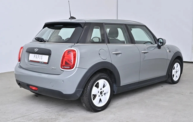 MINI ONE cena 65499 przebieg: 61500, rok produkcji 2019 z Poznań małe 379